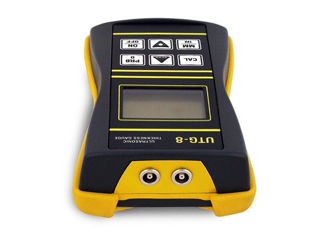 Ультразвуковой толщиномер UTG-8, вид со стороны разъемов