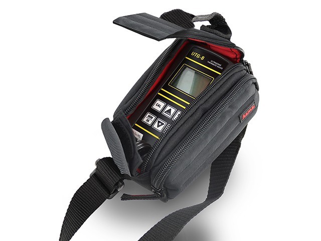 Ультразвуковой толщиномер UTG-8 в сумке для хранения