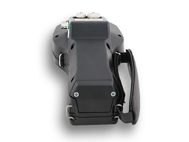 Портативный ультразвуковой дефектоскоп Sonocon B, вид со стороны отсека для аккумулятора