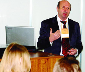 Выступление специалиста  НК  на  Конференции «Неразрушающий  контроль-2007», КиевЭкспоПлаза