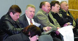 Участники секции  «Метрология  и  сертификация в  НК»  в  рамках  Конференции  «Неразрушающий контроль-2007»  слушают  выступления своих  коллег
