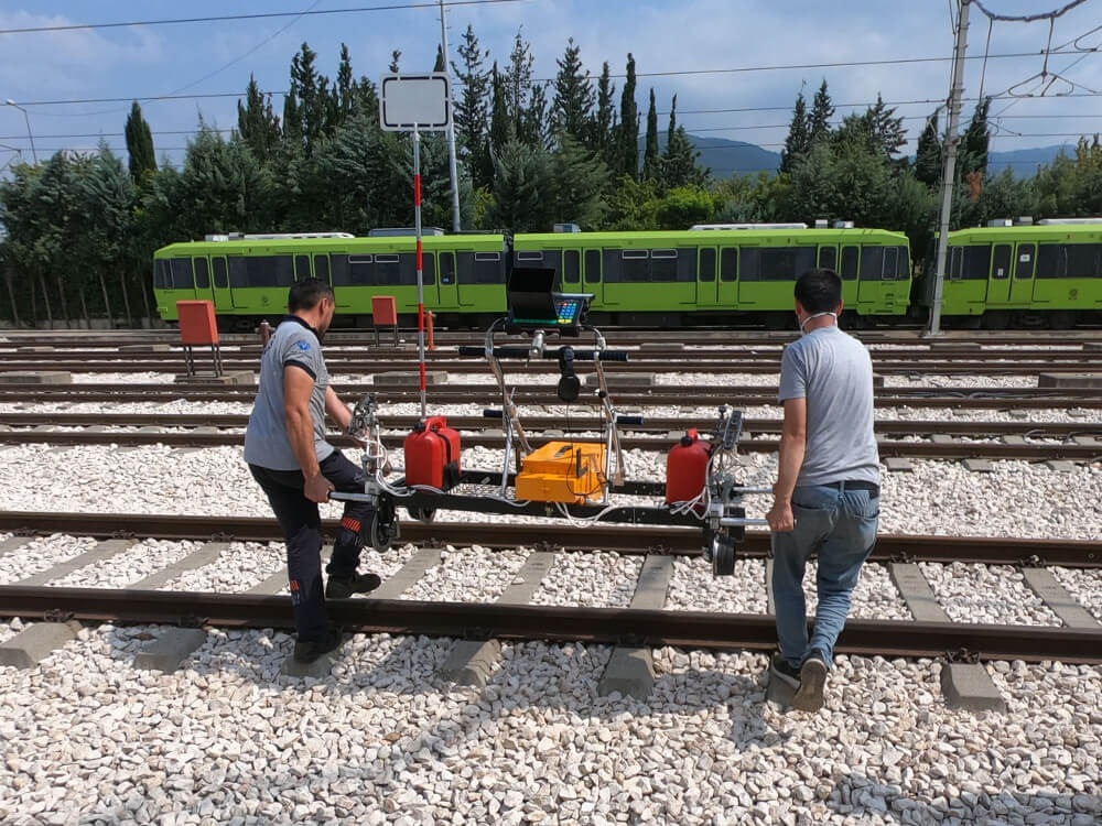 Carrying out practical seminar focused on ultrasonic rail testing equipment UDS2-73 application and operation in Turkey, August 2020