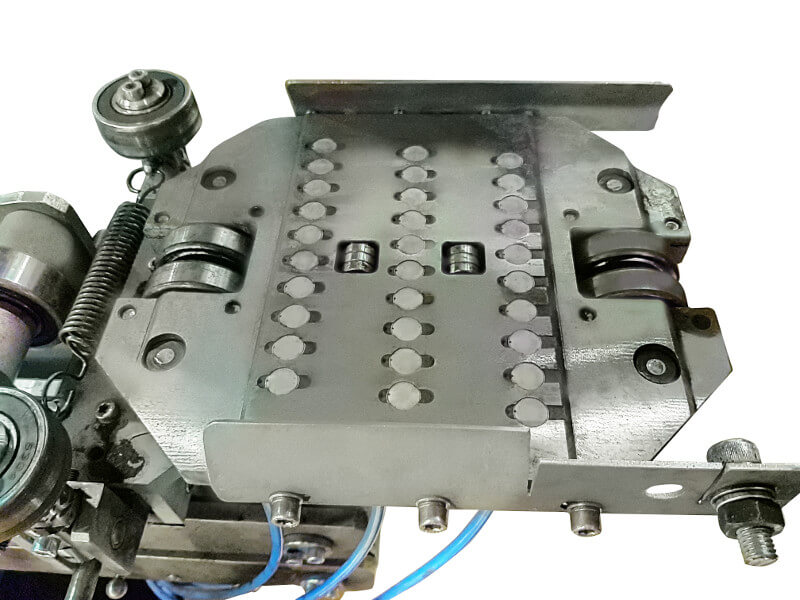 Scanner for radial transitions and rail lateral faces testing 