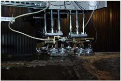 Ультразвуковой сканер системы автоматизированного контроля труб «Унискан-ЛуЧ ПШ-10» в процессе сканирования 