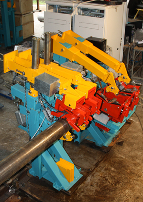 System of automated non-destructive testing of pipe`s body SNK UNISCAN-LuCH T-18 and T-18 VT System of automated non-destructive testing of pipe`s body SNK UNISCAN-LuCH T-18 and T-18 VT